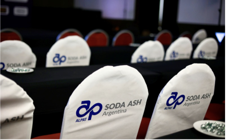 This highly visible sponsorship opportunity ensures the sponsor company logo is prominent on every chair seat cover used by delegates attending the technical conference.